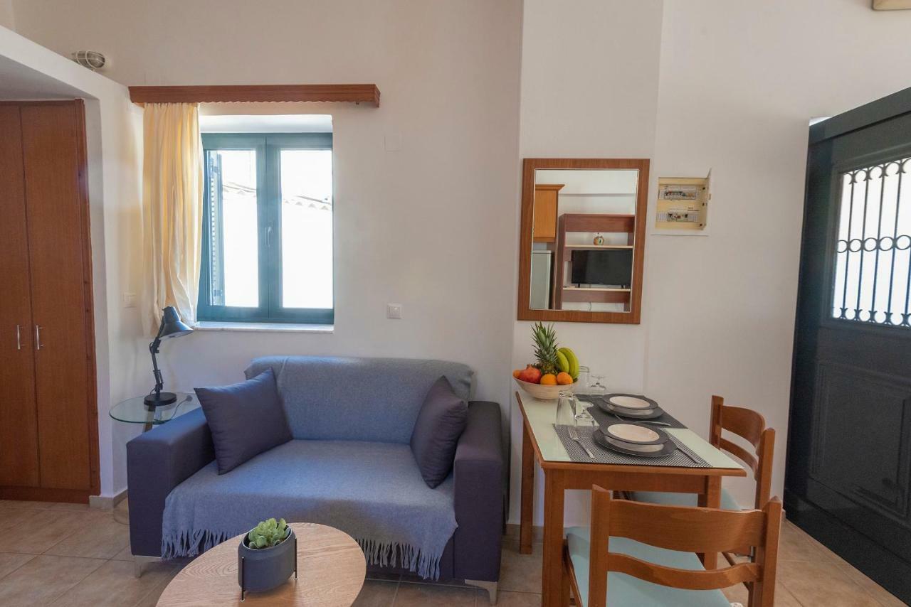 Camara Studios Chrissi Akti Chania Exterior foto