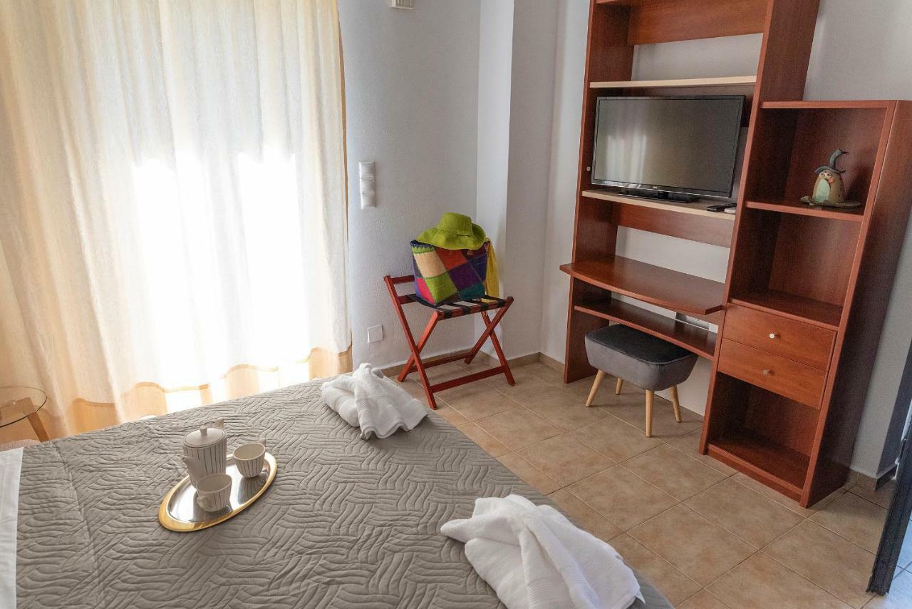 Camara Studios Chrissi Akti Chania Exterior foto